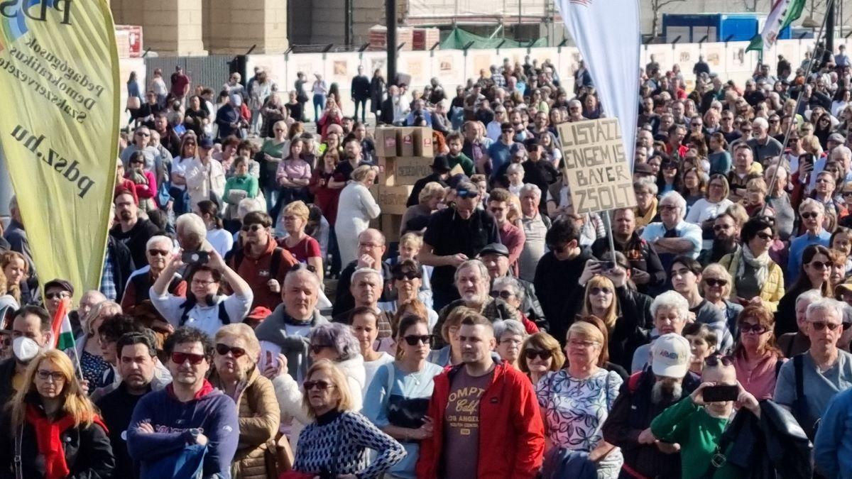 Álmos Péter: Ne engedjük, hogy az állam magára hagyja a lakosságot, és a profitérdek felülírja az emberséget!