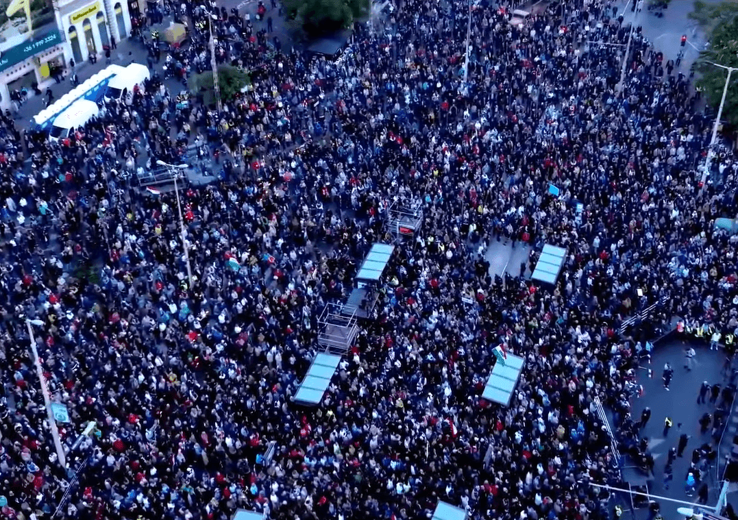 A Fidesz már lerombolta, a Tisza most kezdi építeni  