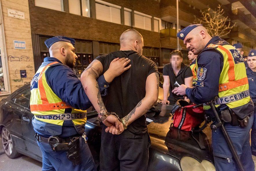 Csendben jött, csendben ment - nem lesz több drograzzia a bulinegyedben?