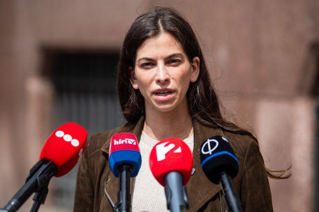 Vitézy Dávid: Szentkirályi Megafonja helyett a hév megállók akadálymentesítésre kellene milliárdokat költeni