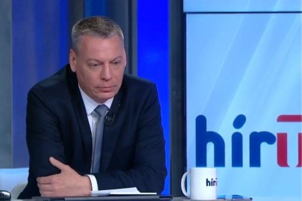 Fiala János: Eddig én voltam szopóágon, most te leszel?