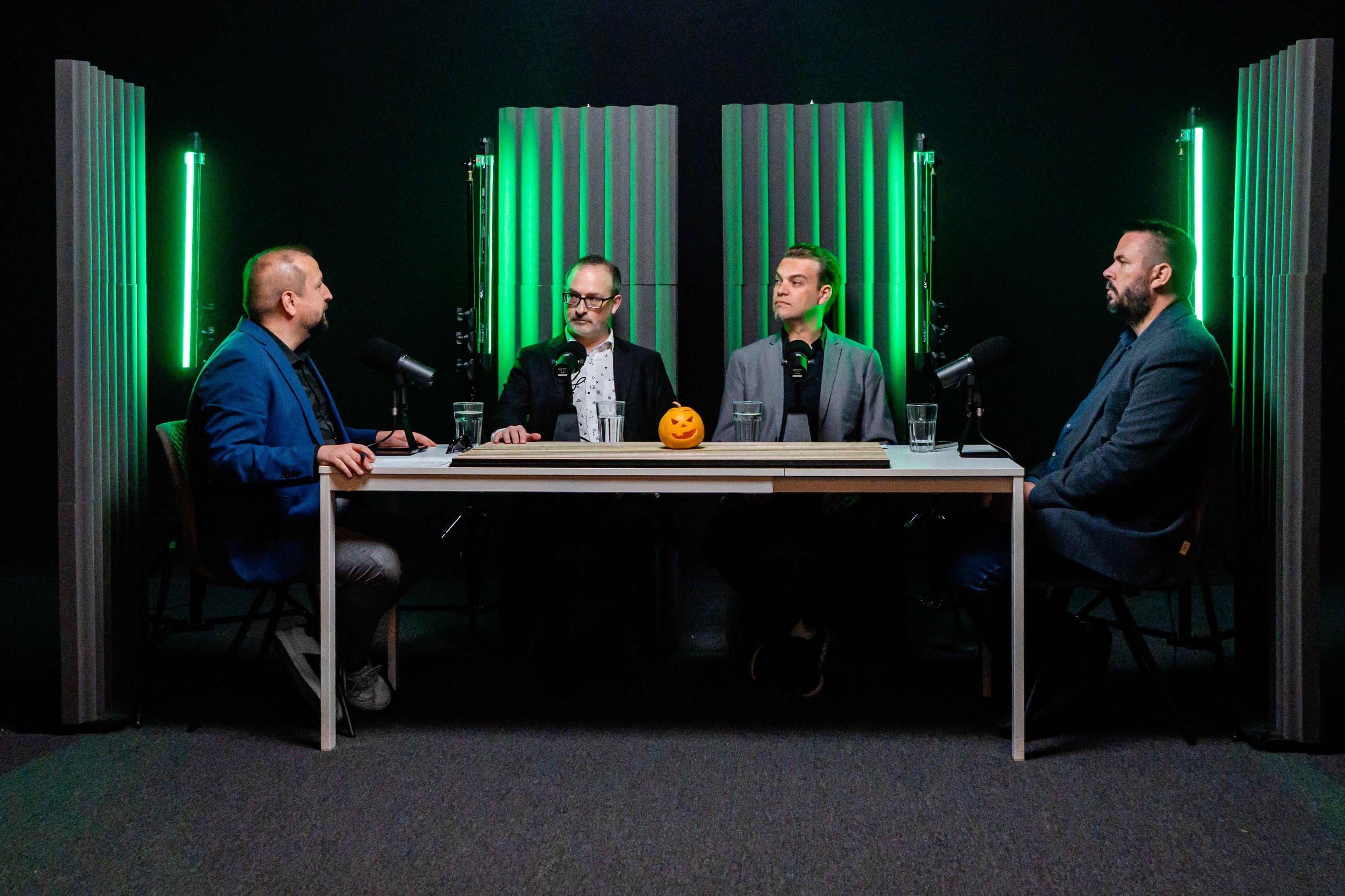 Szabadsajtó Klub: Haláltökök és Orbán atombombája