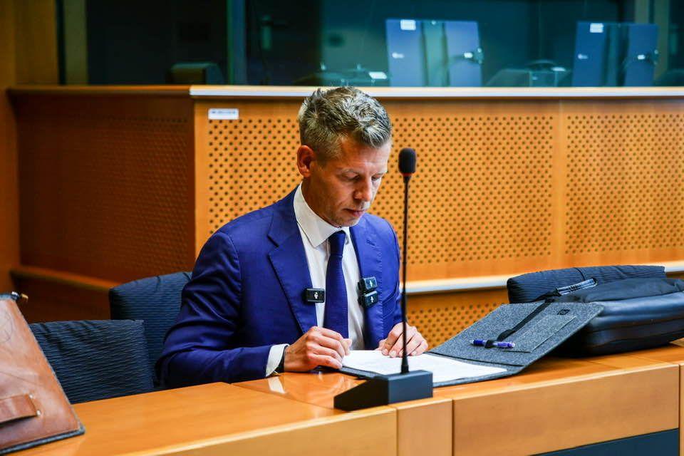 Polt Péter és Orbán Viktor kreálmányának tartja a mentelmi ügyét Magyar Péter
