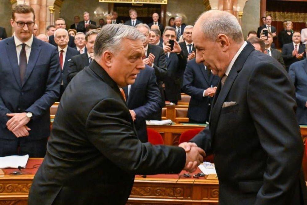 Főméltóságú Kormányzó Urunk, Orbán Viktor
