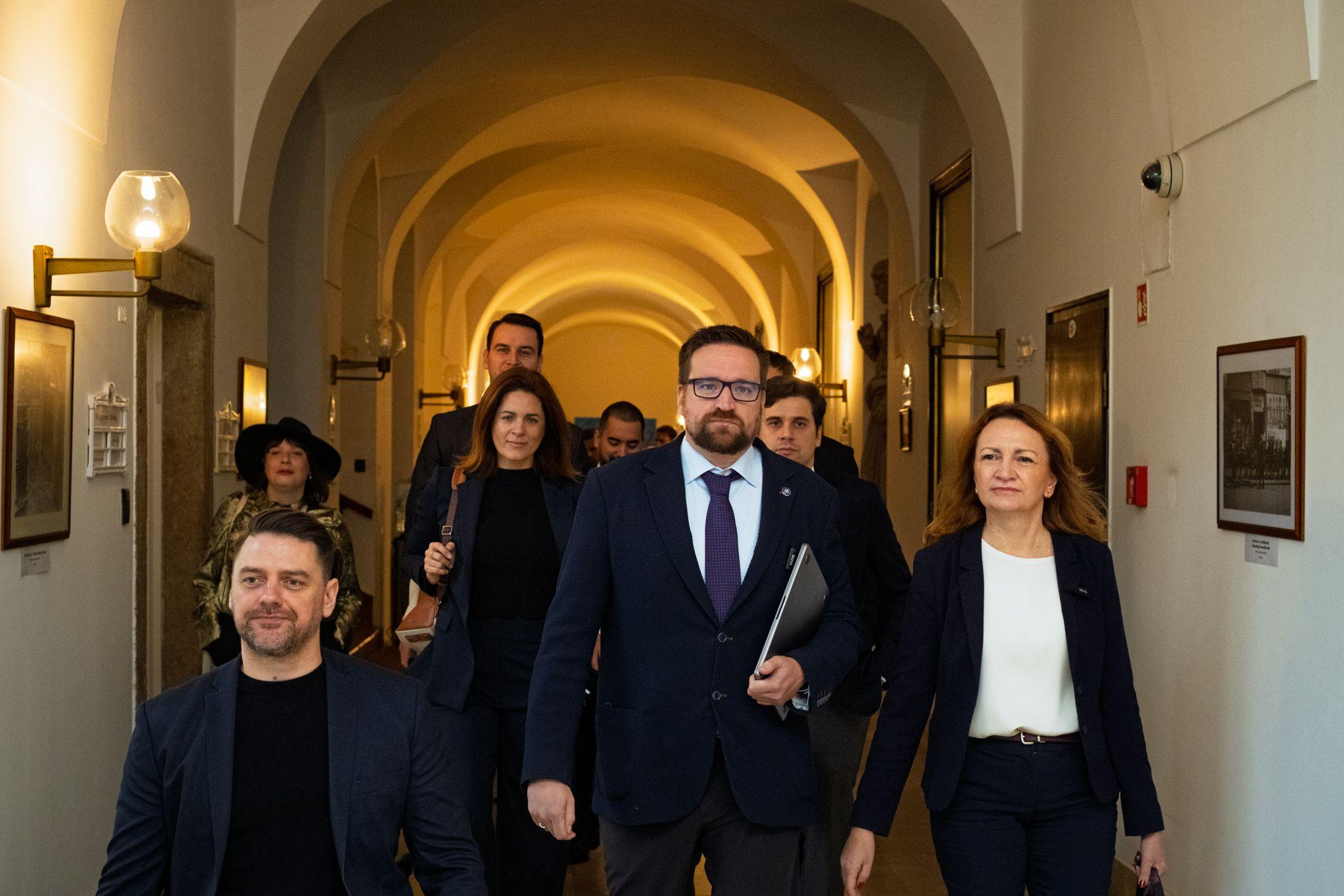 A TISZA Párt megvédené Budapestet, de nem akar asszisztálni a „zsarolási cirkuszhoz”