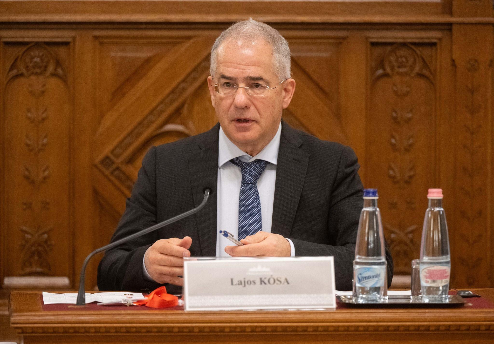 Nyakig adósságban a Kósa Lajoshoz köthető agrárvállalat