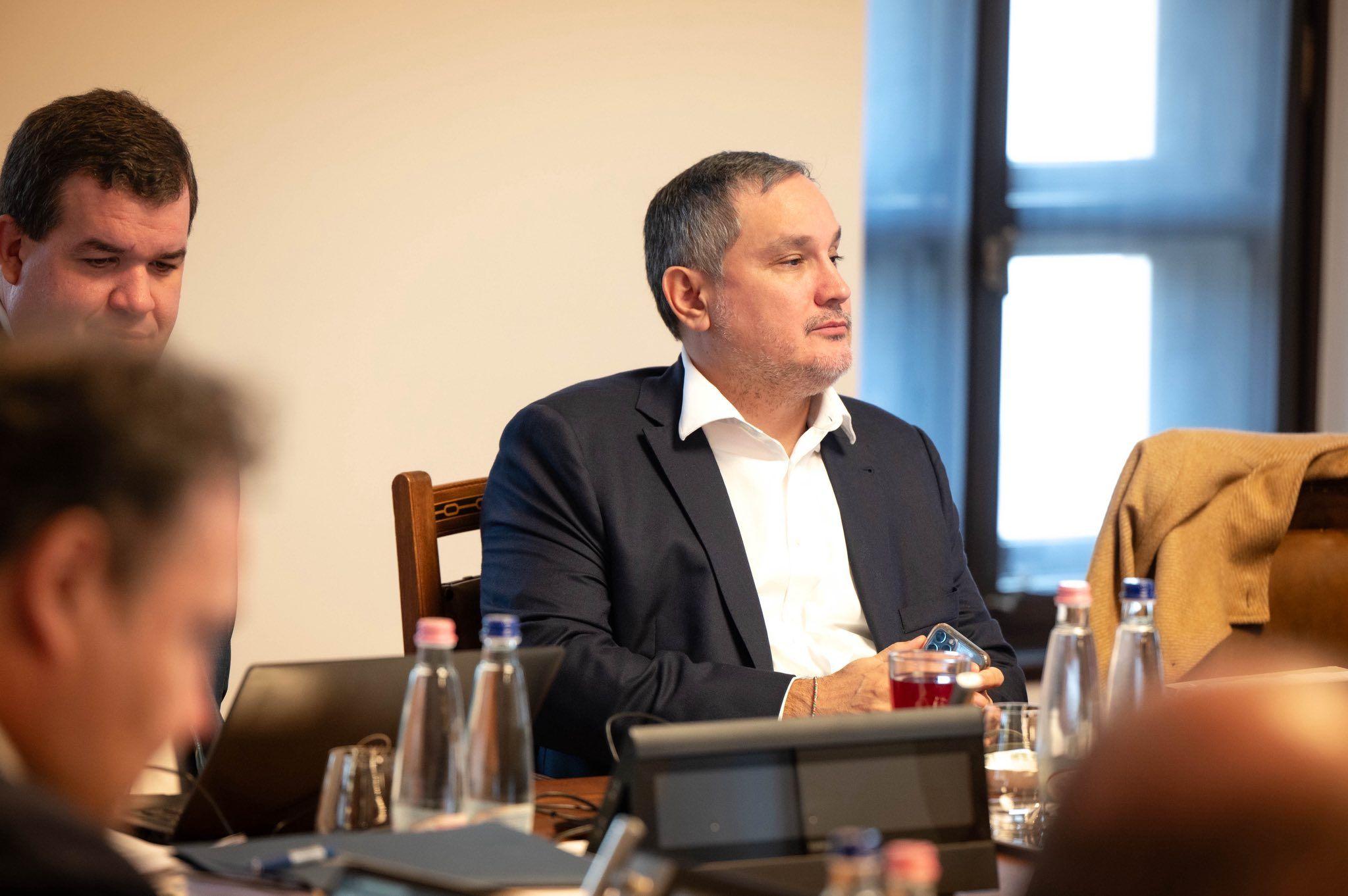 Hatalmas hitelt vett fel a választások előtt az állam