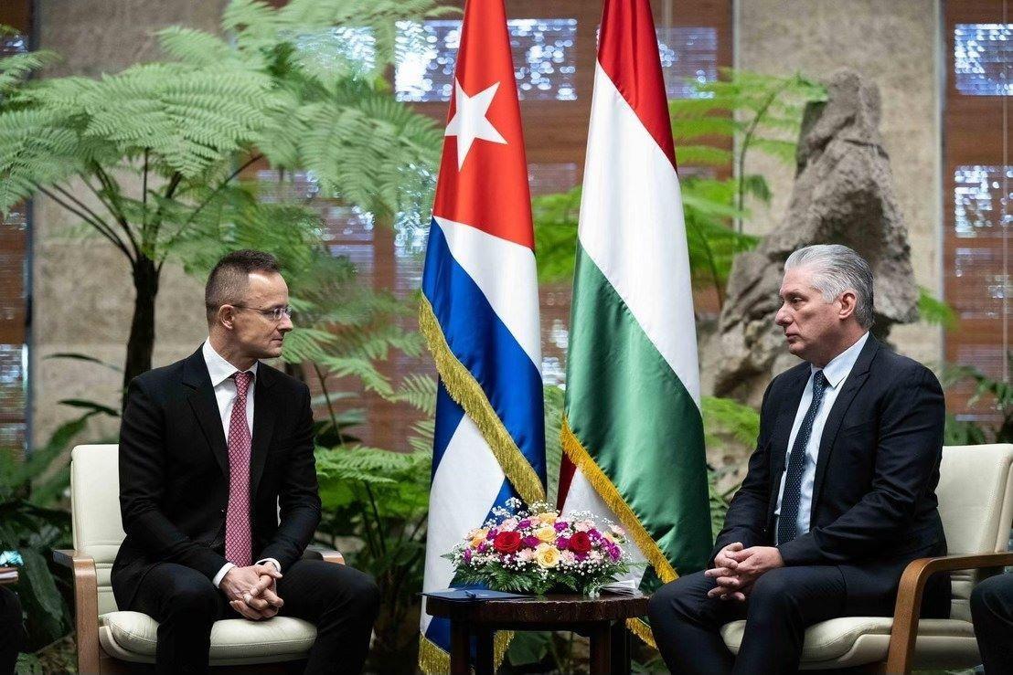 Kellemetlen helyzetbe kerültek a Venezuela mellett a kommunista Kuba kegyeit is kereső Orbánék