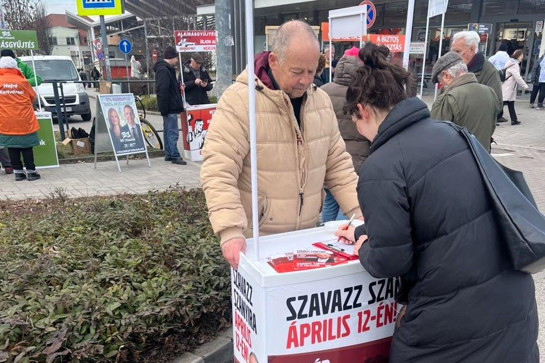 Továbbra is nehezen megy az ajánlásgyűjtés a kispártoknak