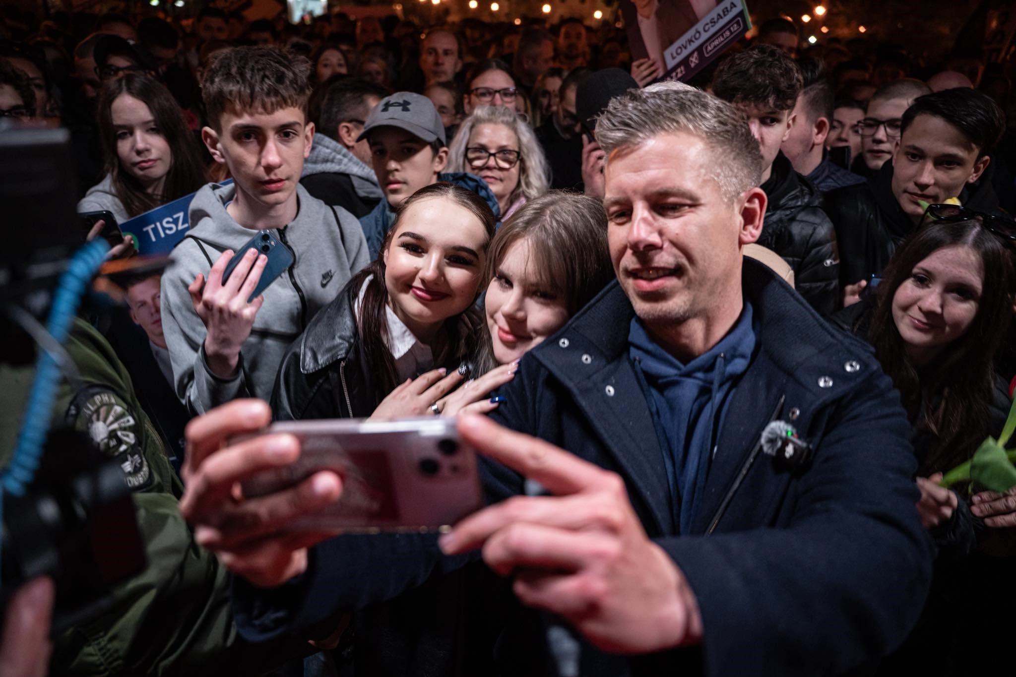 Nem múló lázadás: tartós lehet a fiatalok politikai ébredése