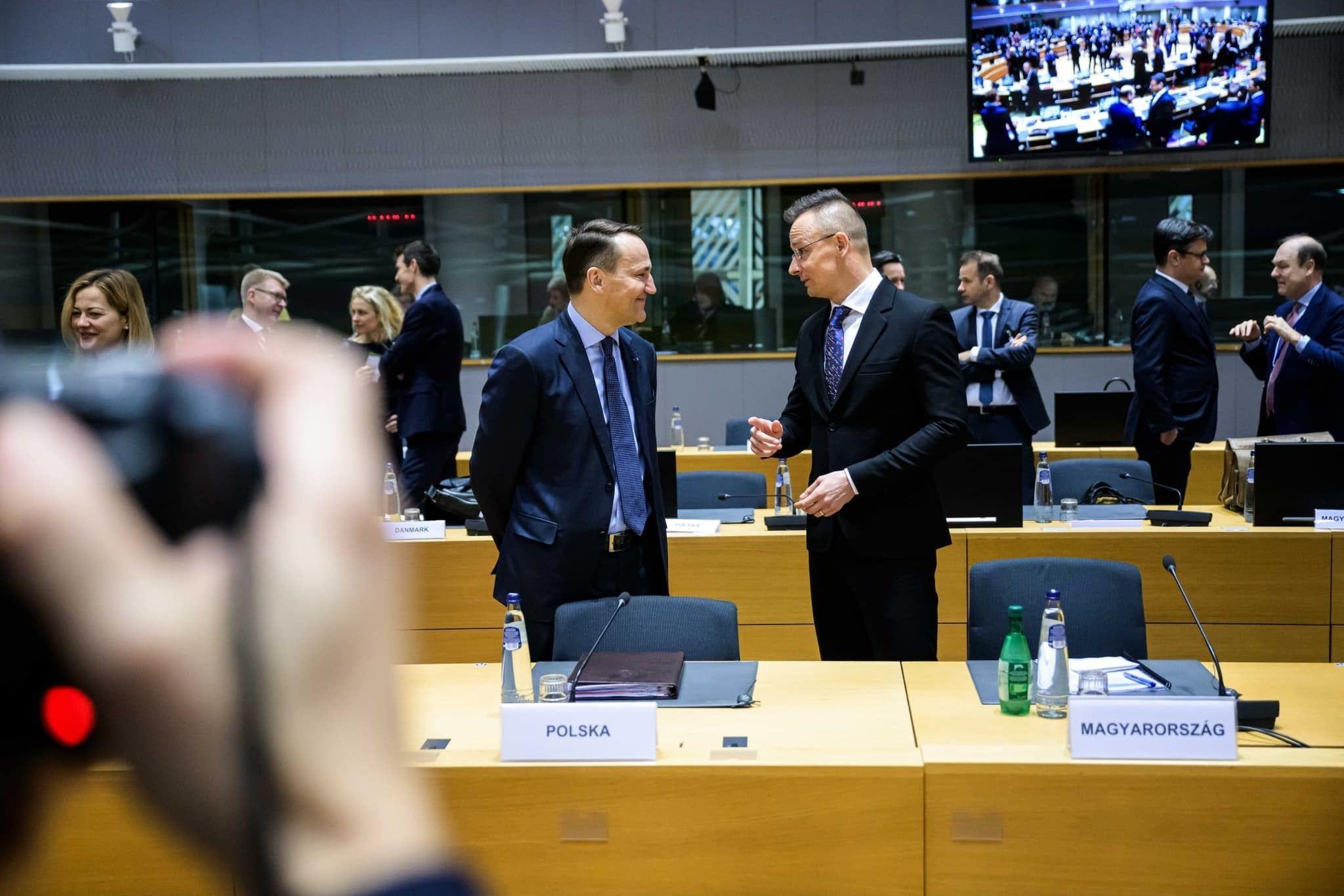 Orbán Viktor kiérdemelte a Lenin-rendet a lengyel külügyminiszter szerint