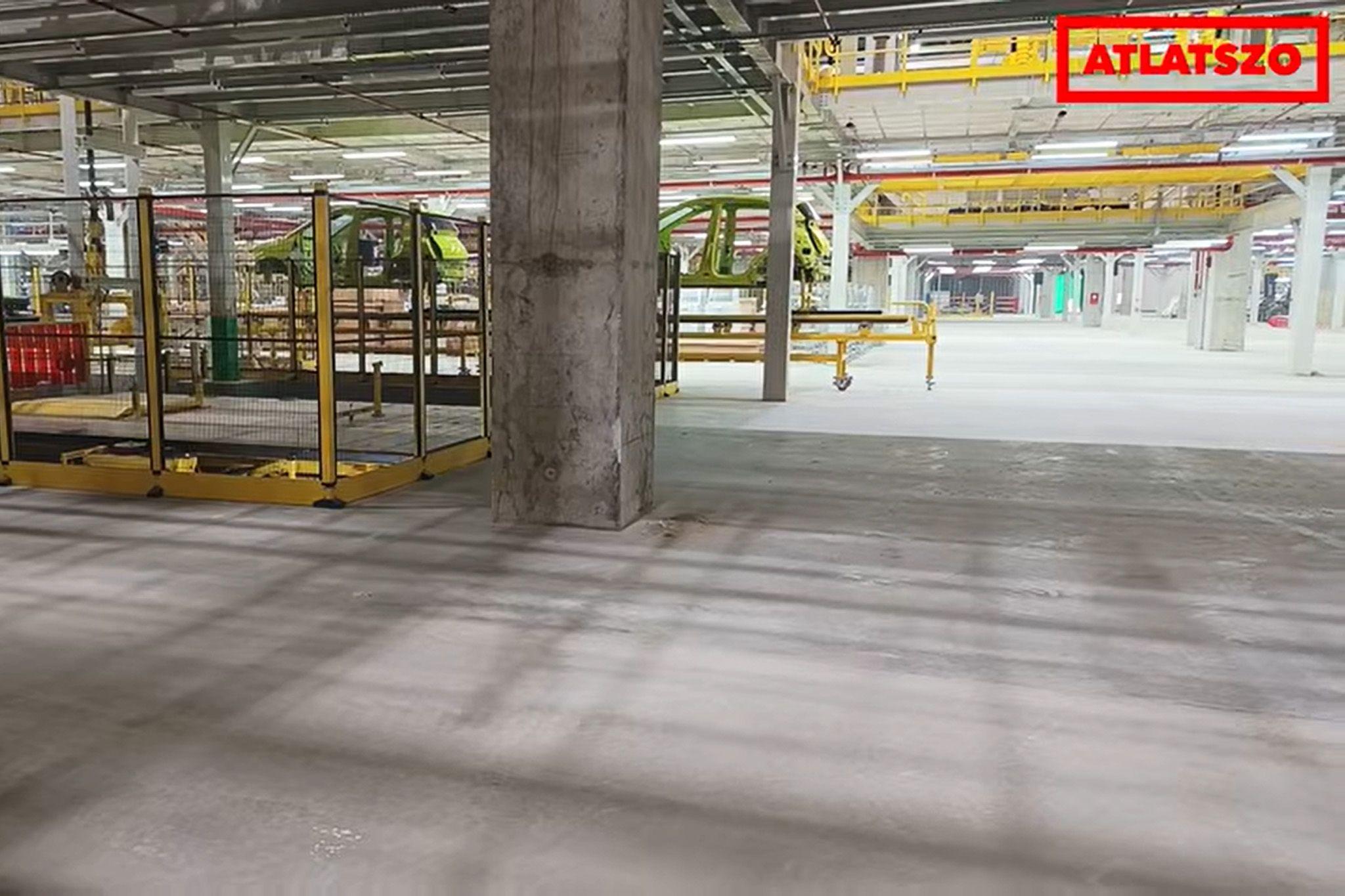 Drága próbaüzem Szegeden: szétszedik, majd újra összeszerelik az autókat a BYD félkész gyárában