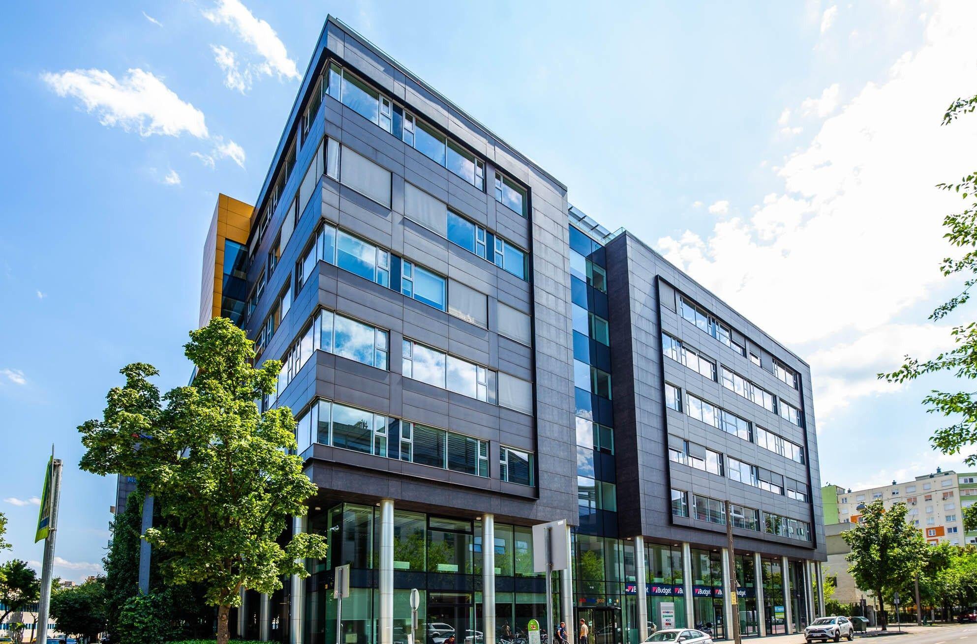 Tömeges létszámleépítés kezdődött a fideszes trollfarmon