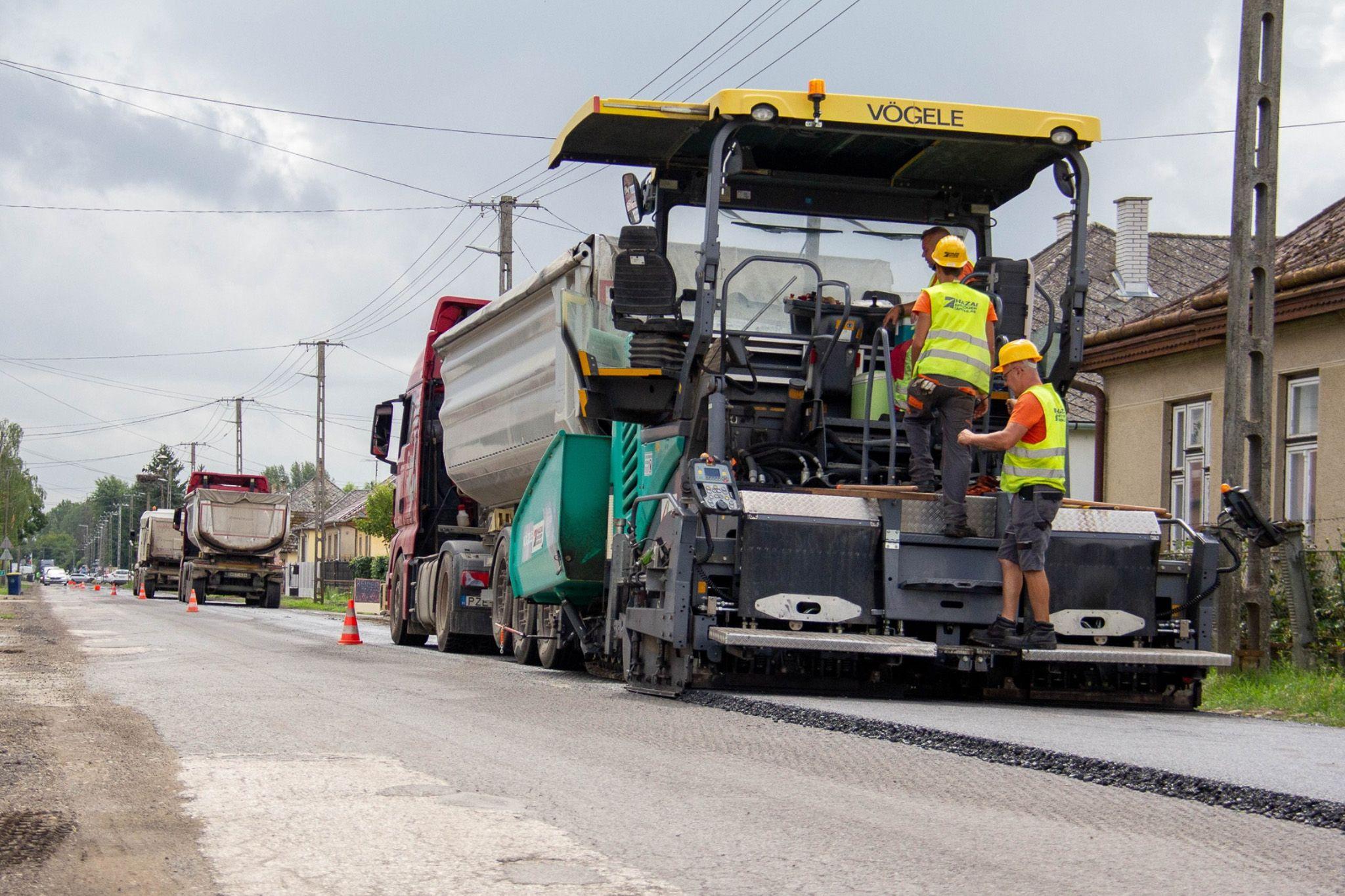 Pert indított a Transparency International a közbeszerzés nélkül kiosztott 30 milliárdos útfelújítási program miatt