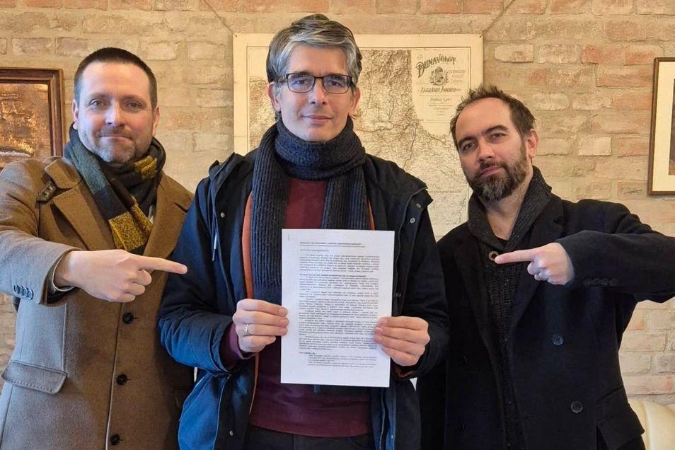 Petícióval tiltakoznak a Beneš-dekrétumokat érintő büntető törvény ellen, az aláírók önfeljelentést tettek