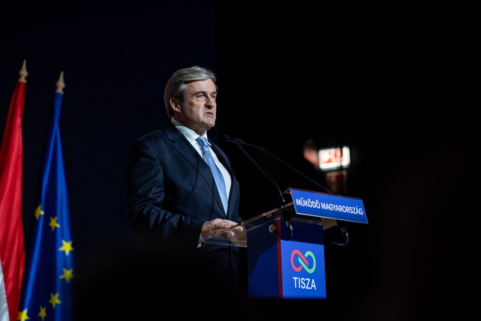 Kapitány István nem vágyik Orbán Viktor bársonyszékére