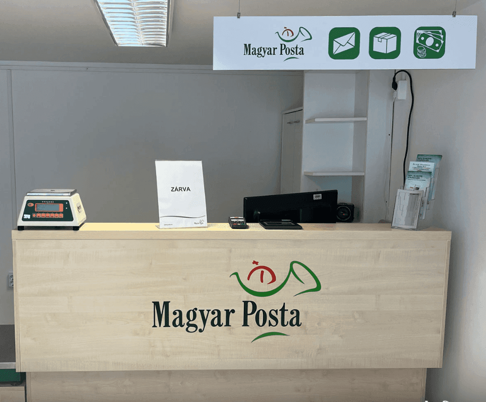 Így kézbesíti a posta a nyugdíjasok élelmiszer-utalványát