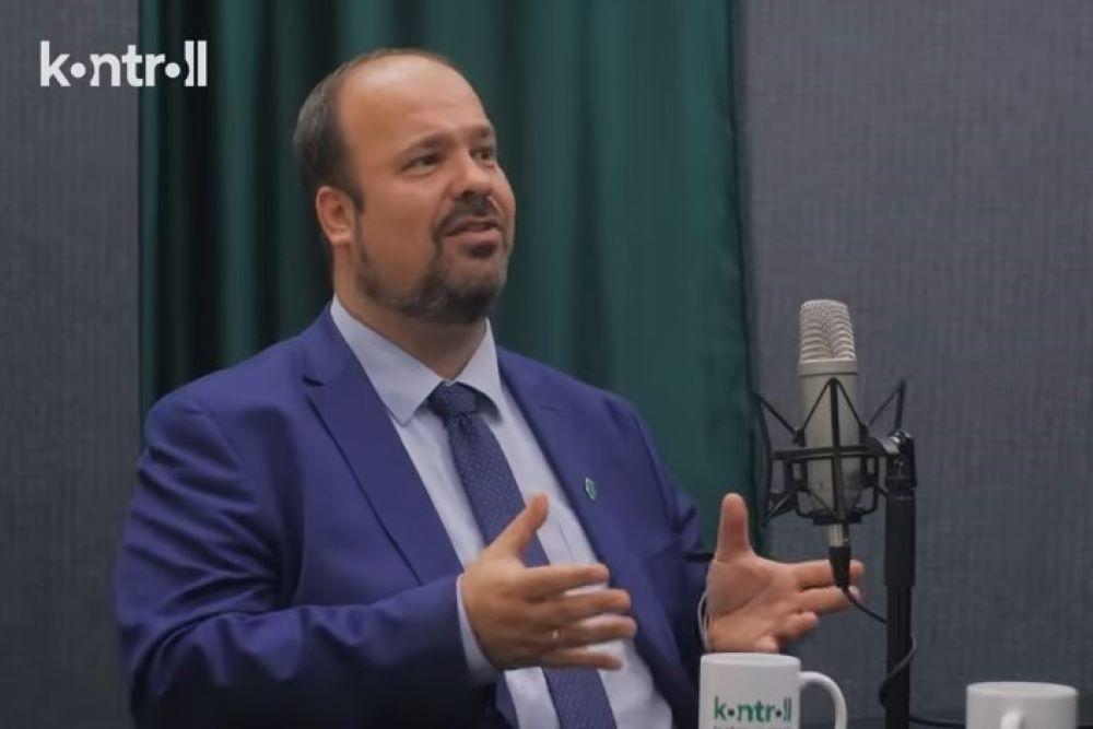 A Momentum új elnöke szerint a Tisza Pártnak meg kellene egyeznie Hadházy Ákossal