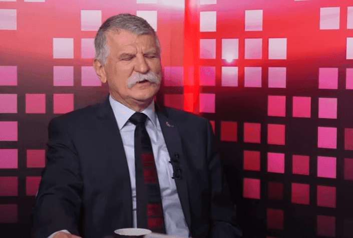 Kétségbeesést látott Semjén Zsolt arcán a házelnök
