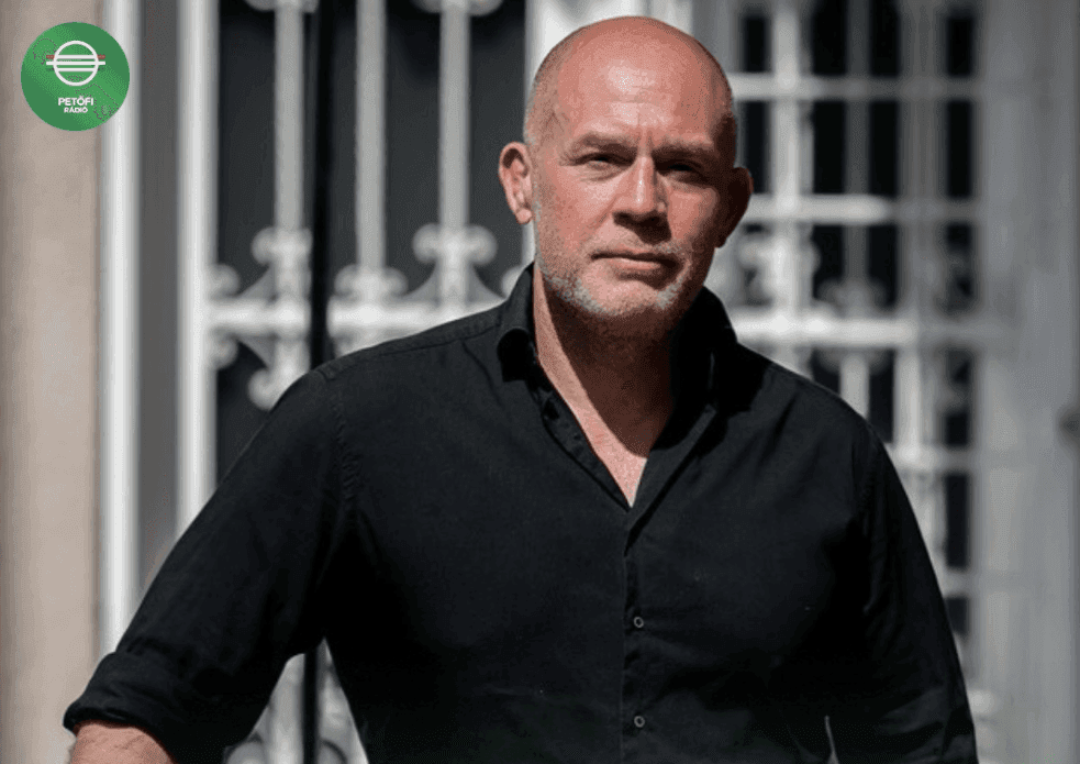 Dopeman lett a nap előadója - így tisztelgett a bántalmazott nők előtt a közmédia