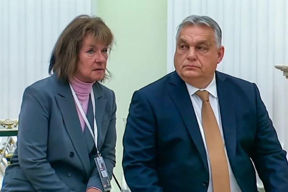 Fiala János: Egy orosz-magyar tolmács "együttműködésünk nemzetközi szintjéről"