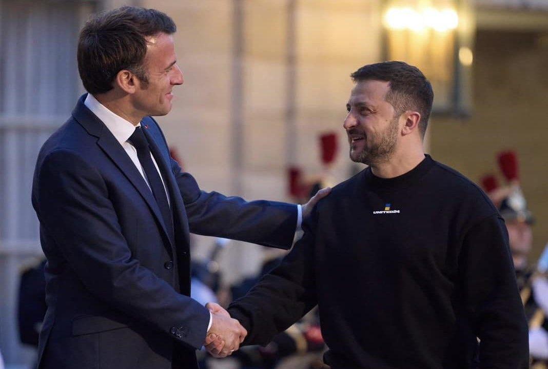 Macron: az Egyesült Államok „elárulhatja” Ukrajnát