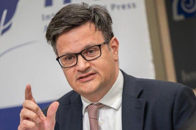 Orbán Viktor uniós kulcsfigurája kifutó modell lett Brüsszelben