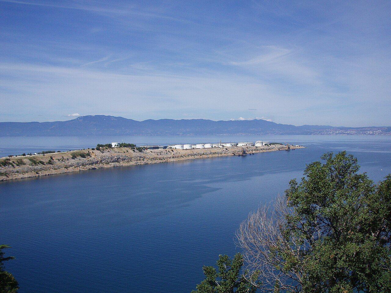 Újra egymásnak esett a magyar és a horvát olajtársaság – a MOL most feljelentette a Janafot az Uniónál 