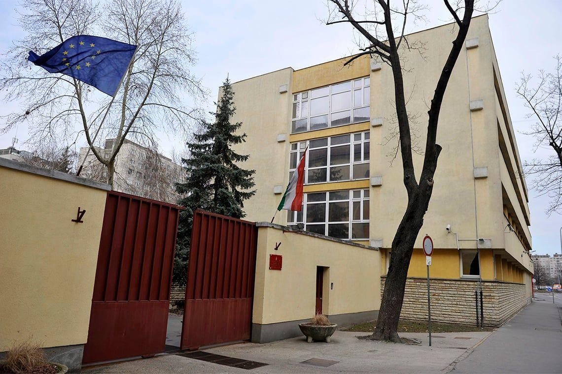 Kaotikus a kormányzati kommunikáció az egyre szövevényesebb Szőlő utcai ügyben