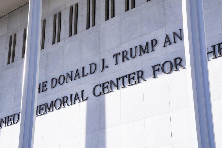 Tiltakozás a Trump–Kennedy Center ellen: művészek bojkottja miatt marad el a szilveszteri jazzkoncert