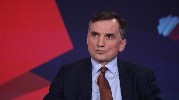 Európai elfogatóparancsot adtak ki a hazánkban menedékjogot kapott lengyel politikus ellen