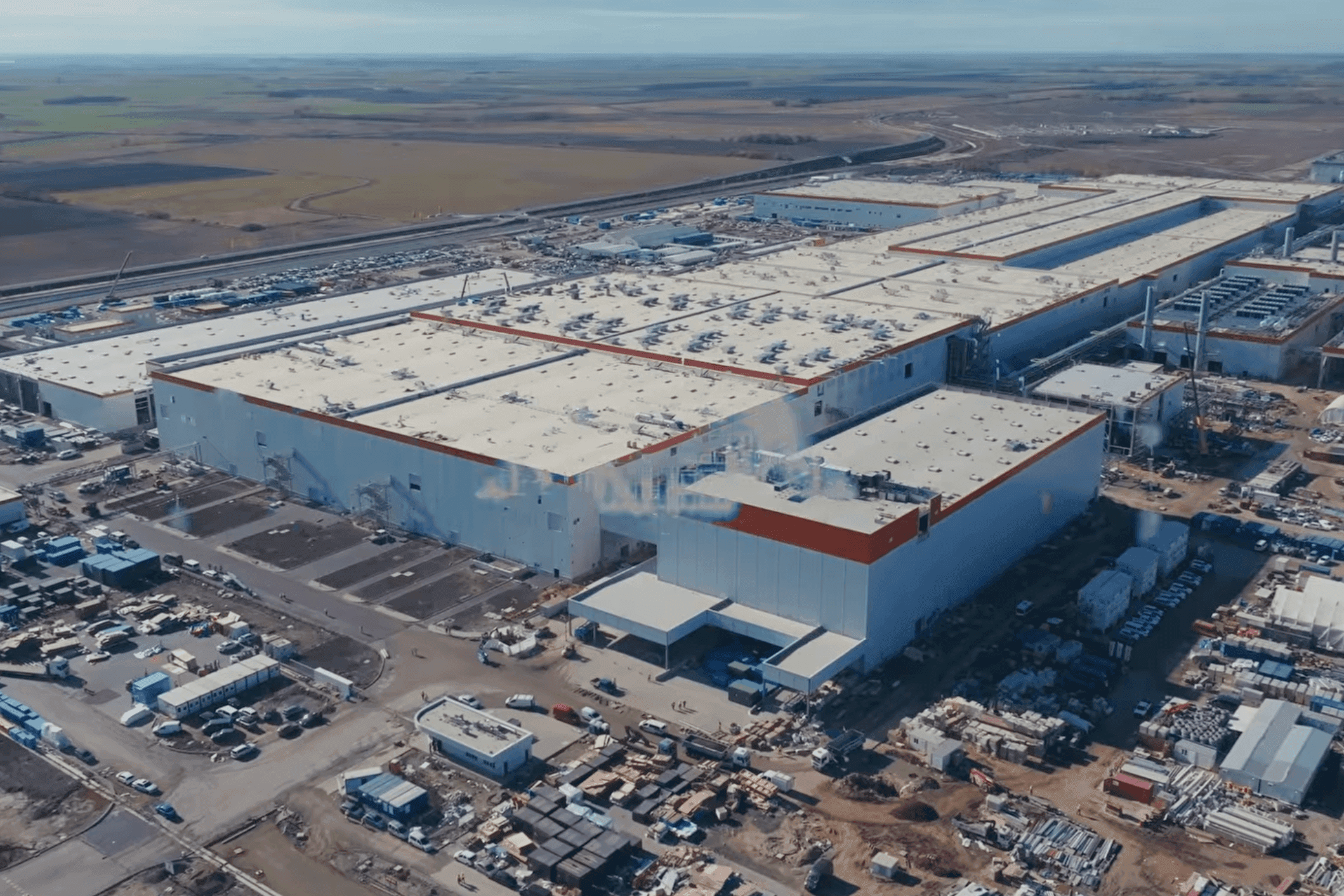 Újabb tiszás videó: mérgezés történt a debreceni akkugyárban is