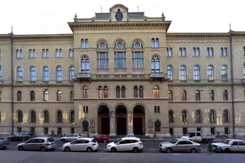 Feljelentést tett a Fővárosi Törvényszék a bírói függetlenséget ért támadások miatt