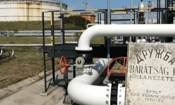 Bármi történik a Barátság kőolajvezetékkel, a magyar kormány szerint Ukrajna a hibás
