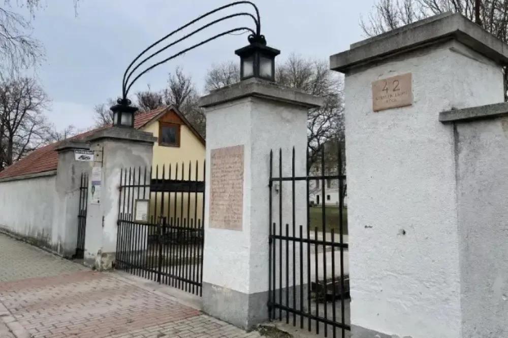 Hiába állítja a Fidesz, hogy a gyermekek az elsők, a szakértő szerint Magyarország a gyermekbántalmazás rendszere