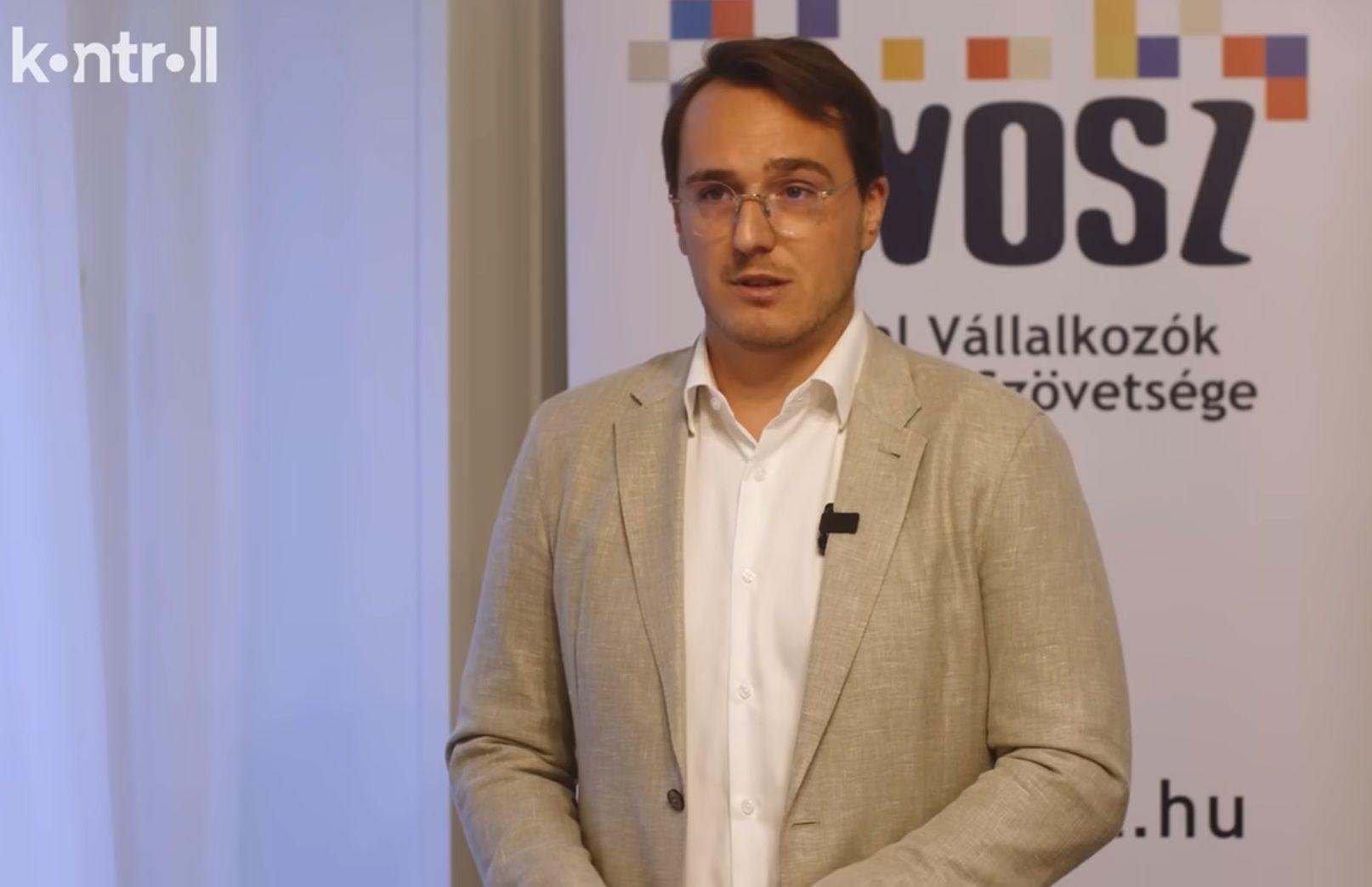Bige Dávid: Segítek a kormánynak célkeresztet rajzolni magamra