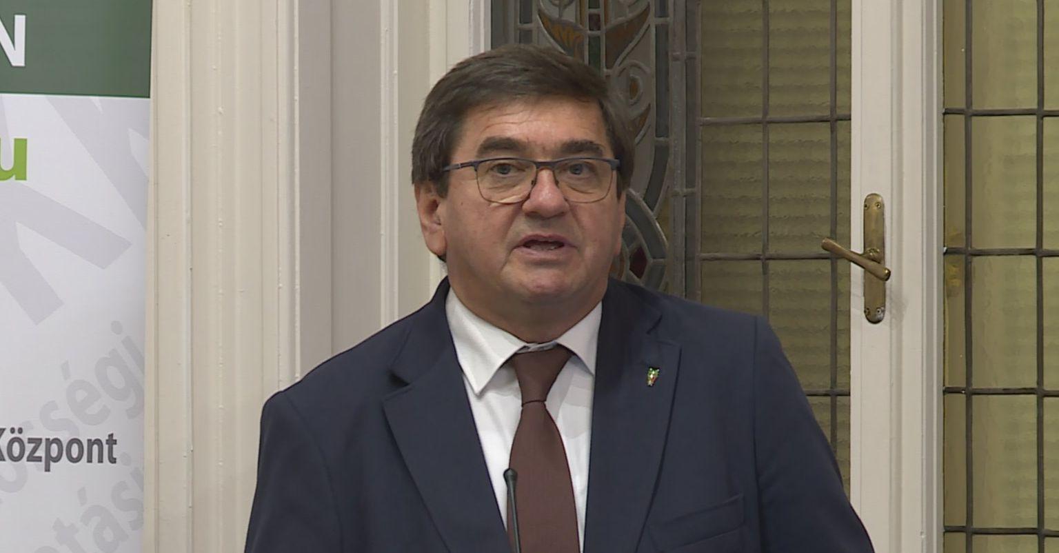 Veres János 2026-ban ismét elindulna, de kilóg a narancssárga lóláb