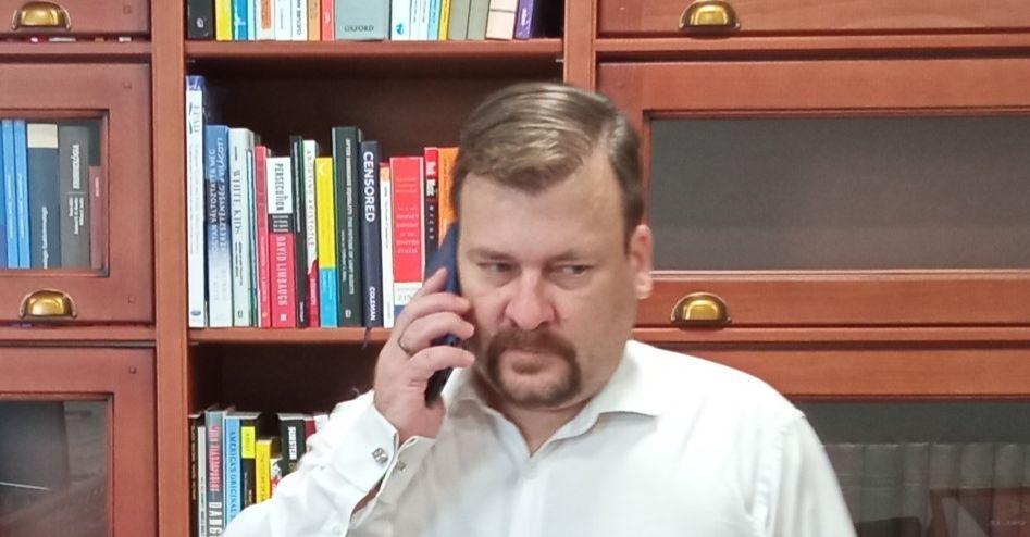 Hadházy Ákos: nyomozást indult a horogkeresztet posztoló propagandista ellen