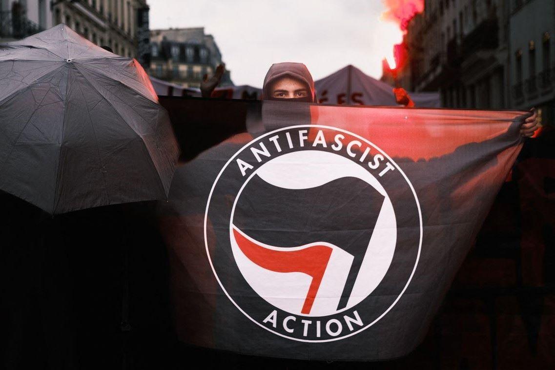 Megjelent a nemzeti terrorszervezet-rendelet: Magyarországon is betiltják az Antifát