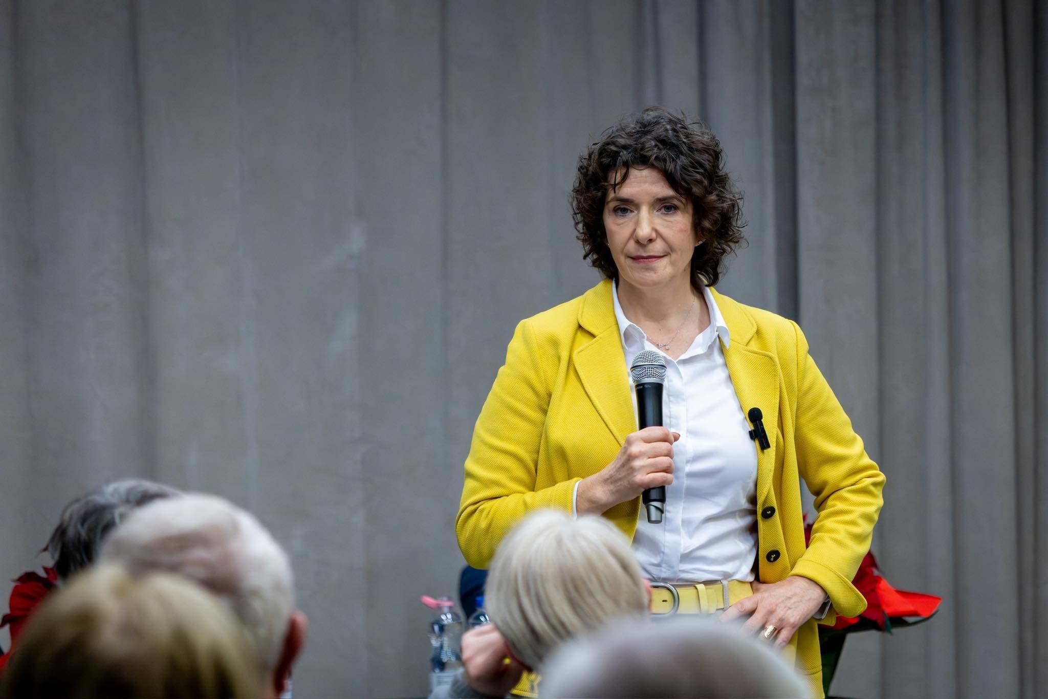 A DK szerint megvan a 800 ezer szavazó, a mérések szerint alig látszanak