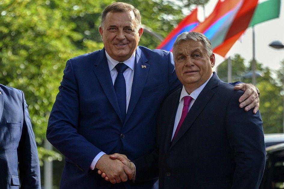 Népszavazással tartaná meg a hatalmát Orbán barátja Boszniában 