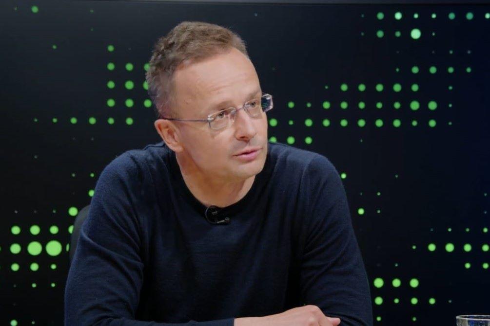 A Szijjártóval együtt jachtozó barátjának cégei több tíz milliárdos támogatást kaptak a Külügyminisztériumtól