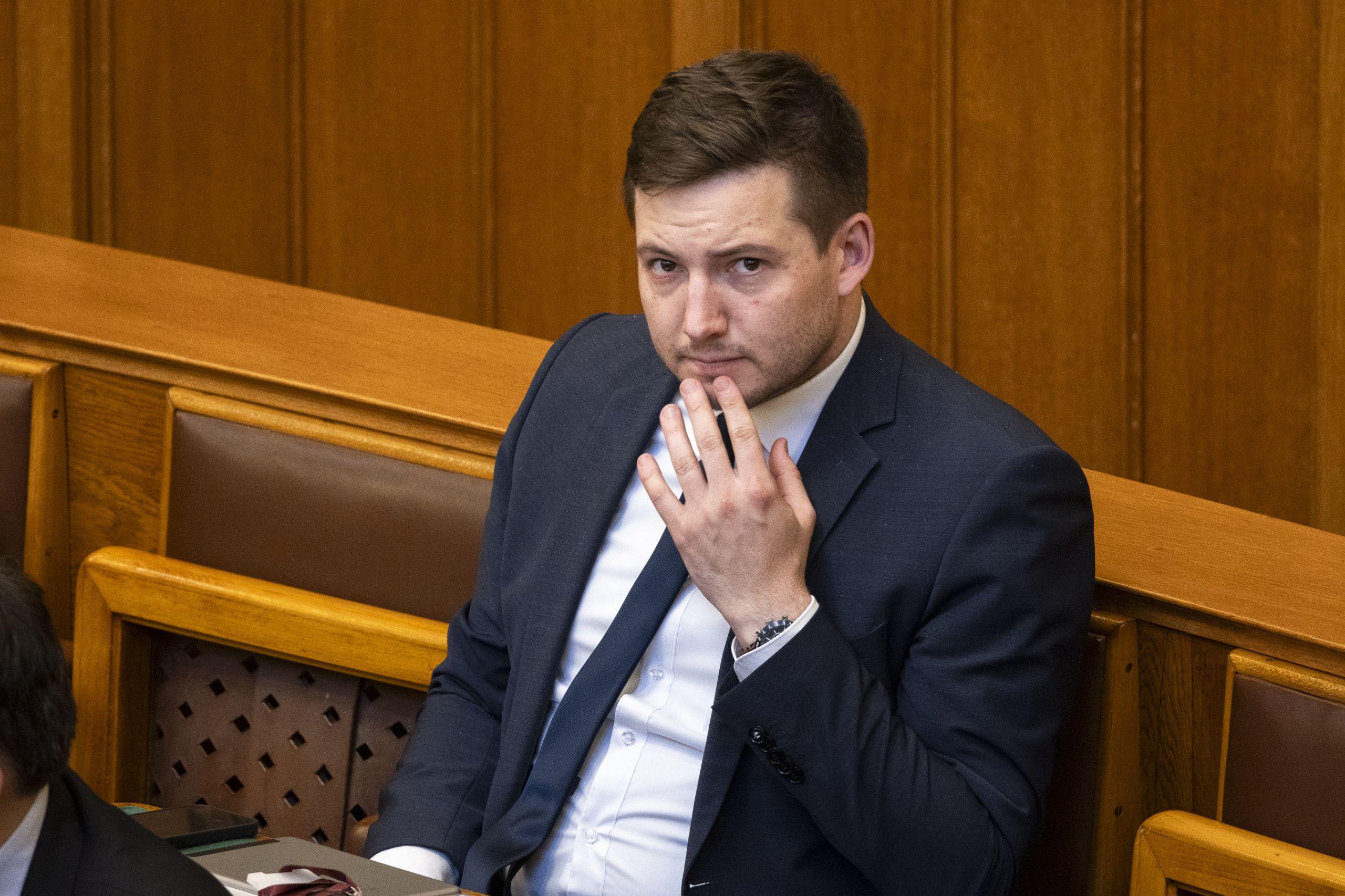 Titkosszolgálati provokációt gyanítanak az ukrán pénzszállítók elleni magyar akció mögött