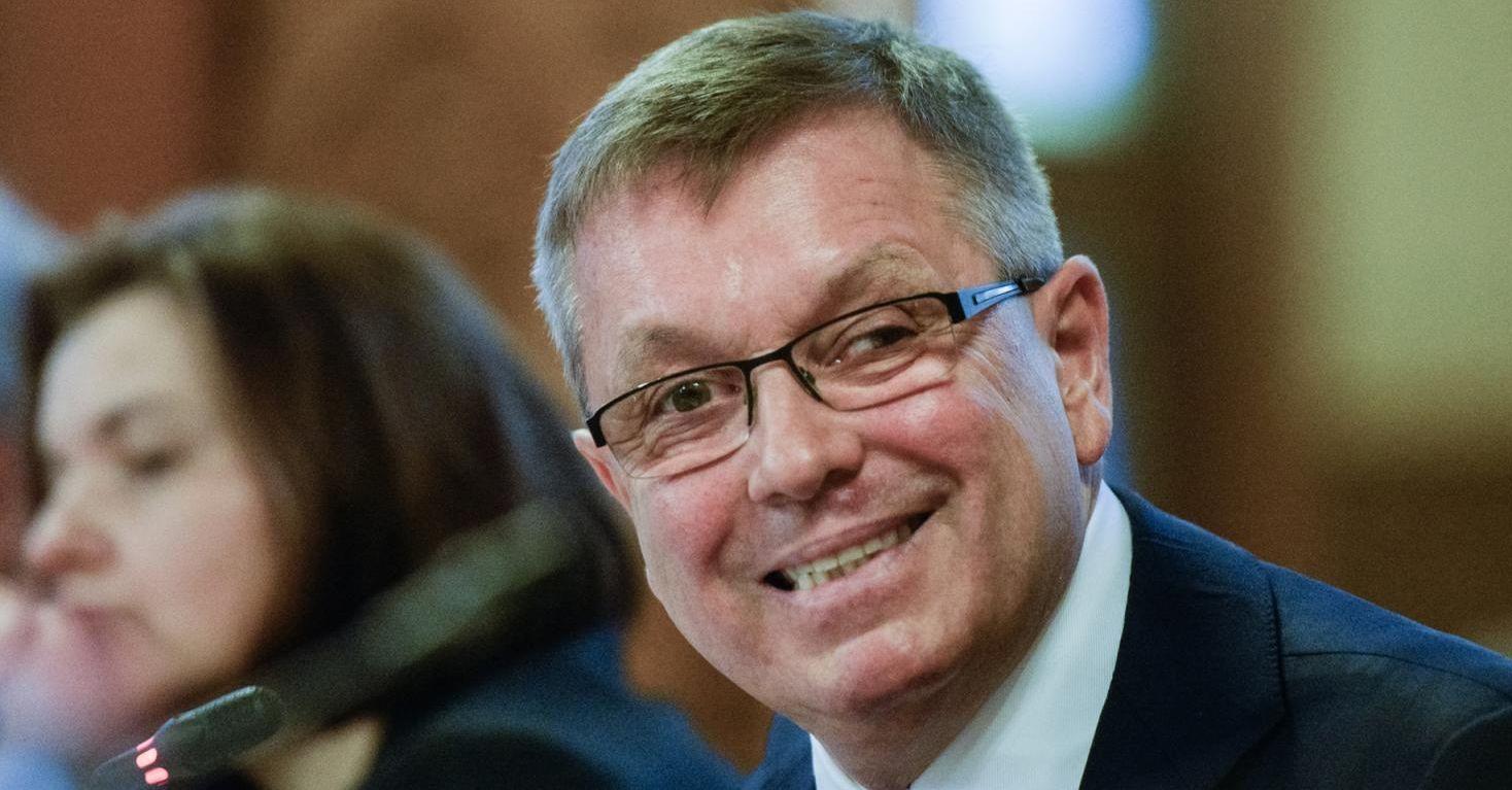 Matolcsy bizalmasa távozik: újabb botrányos részletek a kecskeméti MNB-ügyből