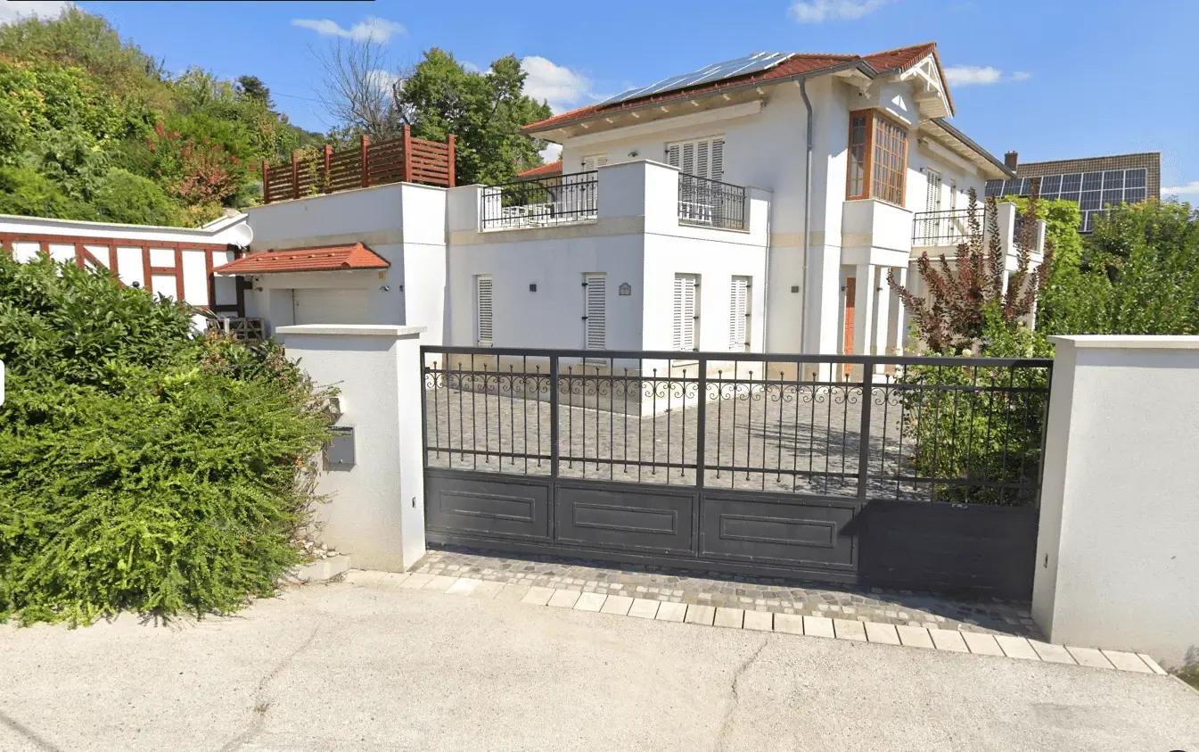 A lebukás után újabb luxusingatlant találtak Mészáros Lőrinc öccsénél