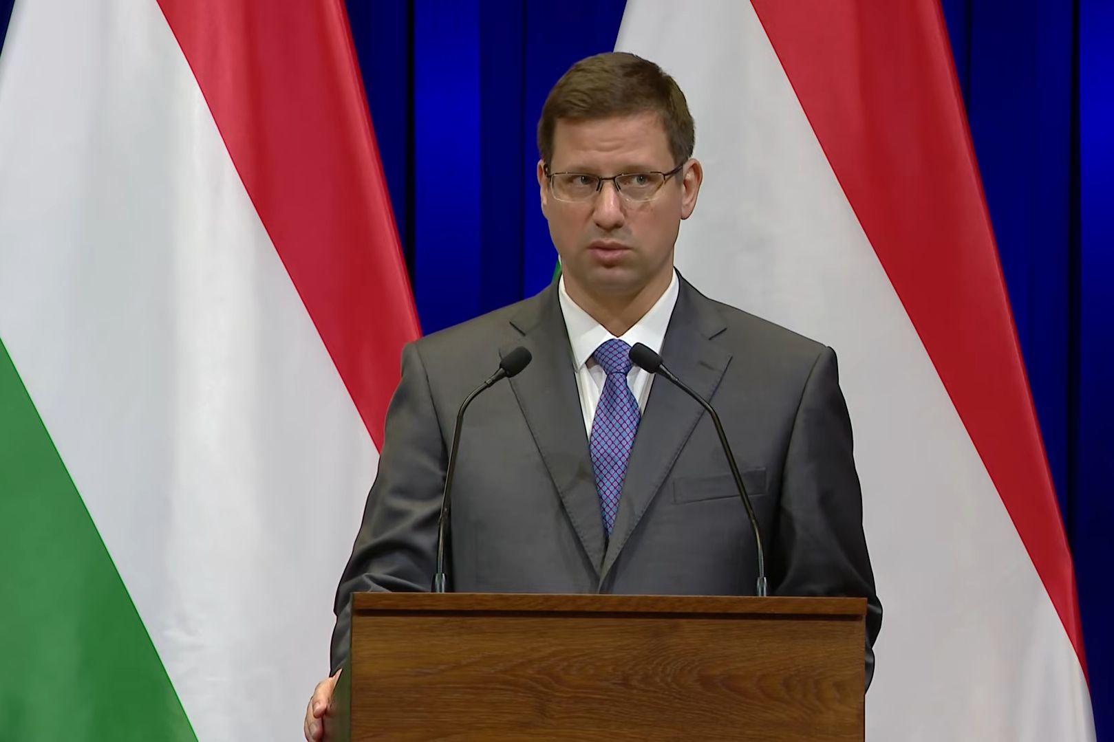 Gulyás Gergely: kémkedéssel vádolja a kormány Panyi Szabolcs újságírót