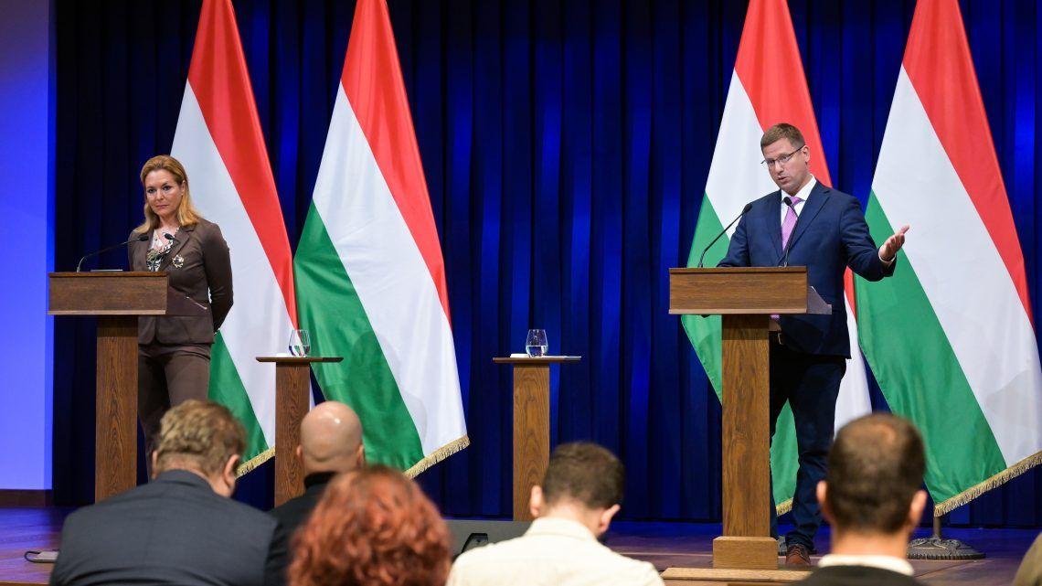 “Orbán Viktornak nincsenek nemzetközi ambíciói” - mégis egyedüli uniós tagként van jelen Trump Béketanácsában