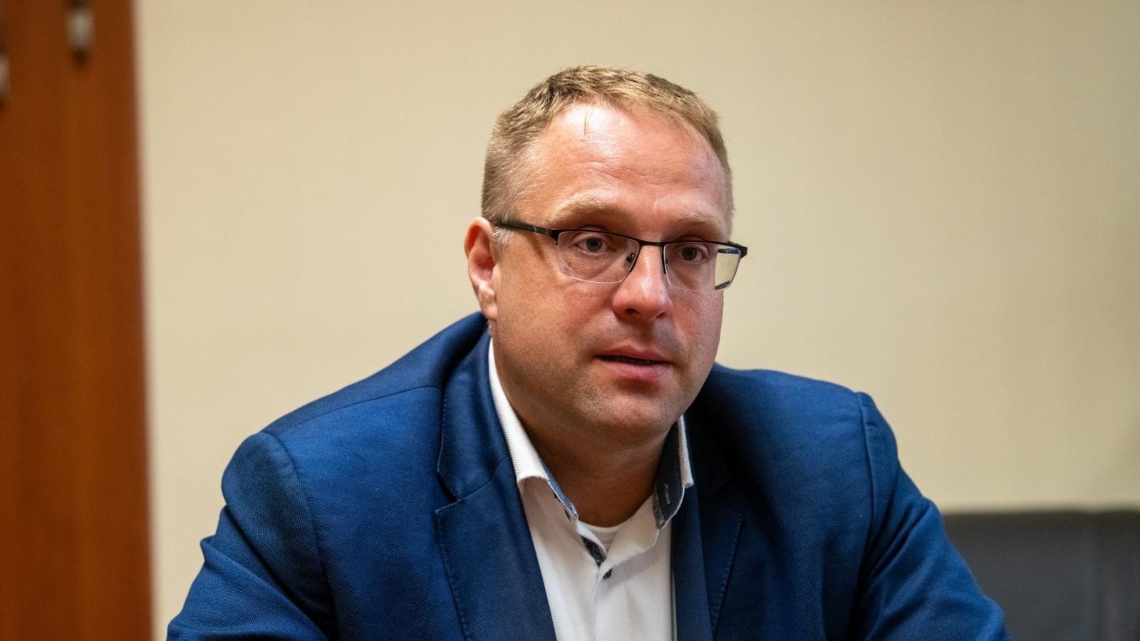 A polgármestert is kitiltották a szolnoki gyermekotthonból