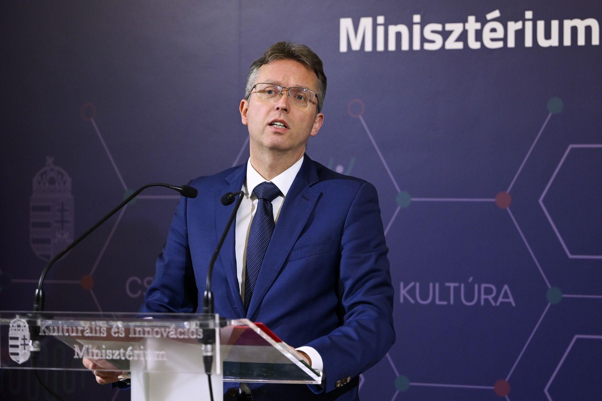 Győrffy Ákos költő bírálta az NKA pénzosztási gyakorlatát