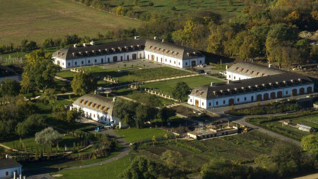 Nyilvánosságra kerültek a hatvanpusztai Orbán-birtok eredeti tervei 